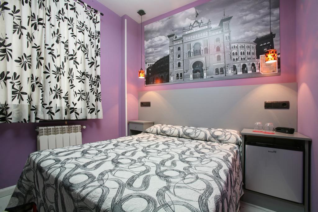 Hostal Jo Inn Madrid Dış mekan fotoğraf